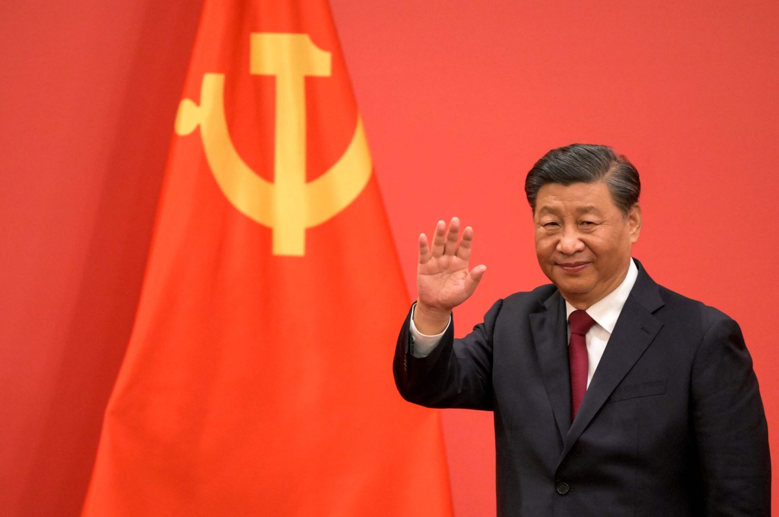China&#039;s President Xi Jinping waves to the media, Beijing, China, Oct. 23, 2022. (AFP Photo)