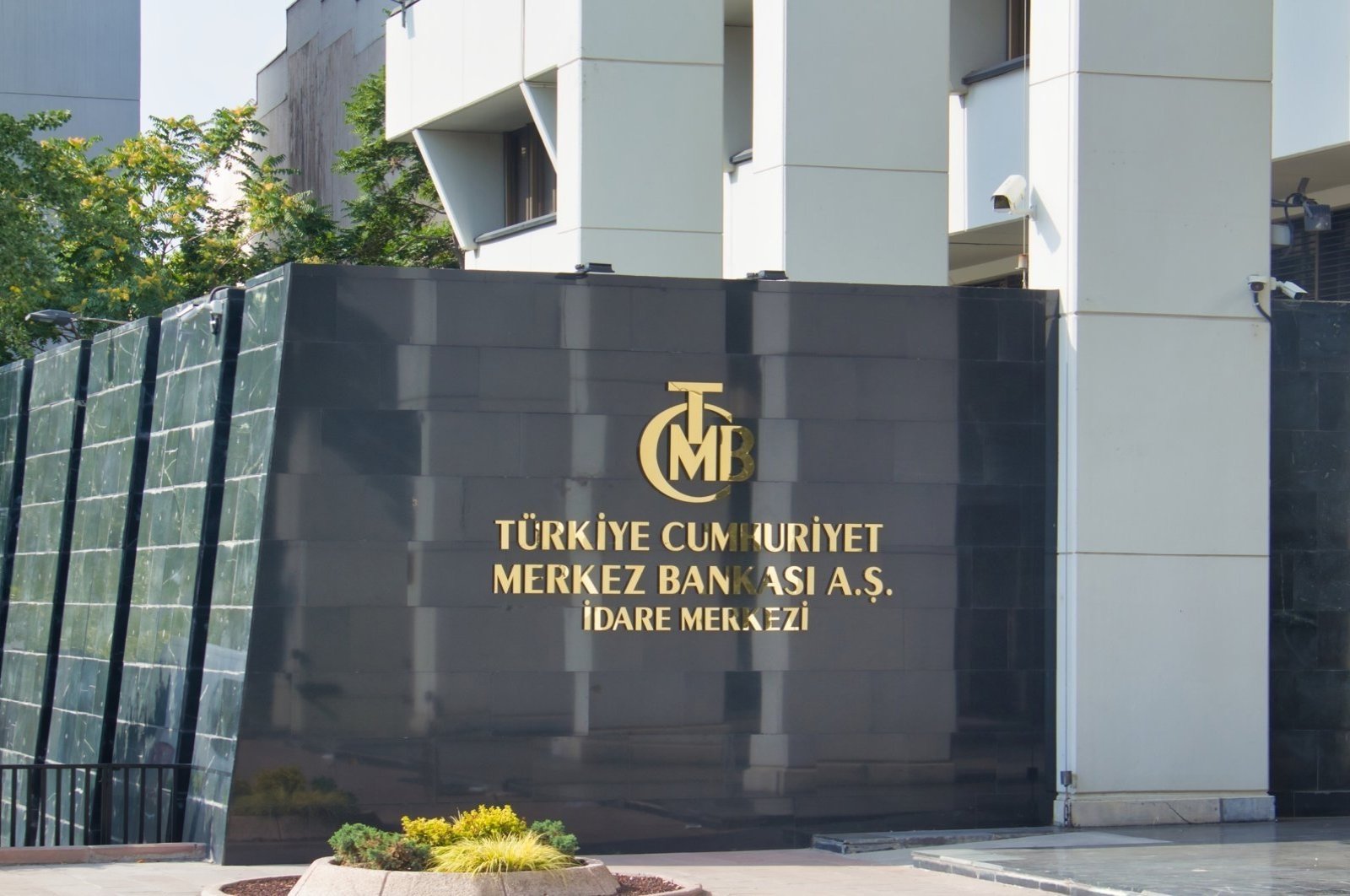 Bank sentral Türkiye merevisi perkiraan inflasi