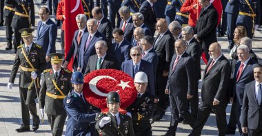 President Recep Tayyip Erdoğan (C) together with state officials at Anıtkabir, Ankara, Türkiye, Oct. 29, 2022. (AA Photo)
