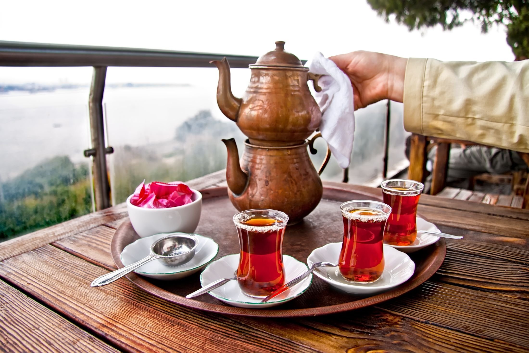 Di Türkiye, teh adalah bagian dari kehidupan sehari-hari.  (Foto Shutterstock)