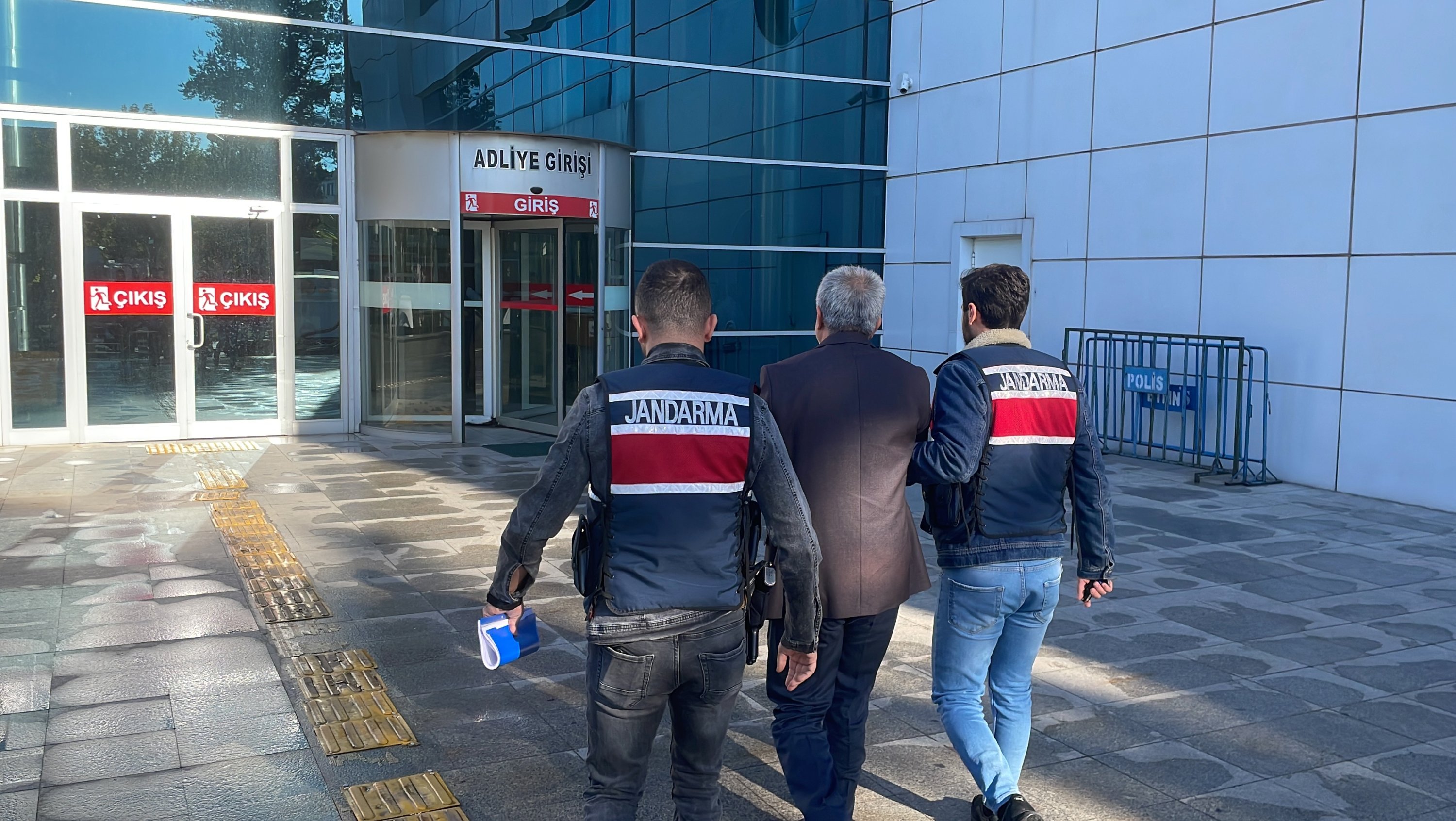 Türkiye brings back surrendered PKK terrorist from Algeria