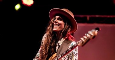 Kinga Glyk during her performance. (Photo via Kinga Glyk's official website)