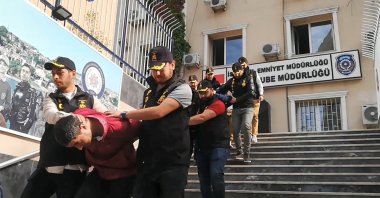 Four kidnapping suspects were detained in the Beyoğlu district of Istanbul. (DHA Photo)