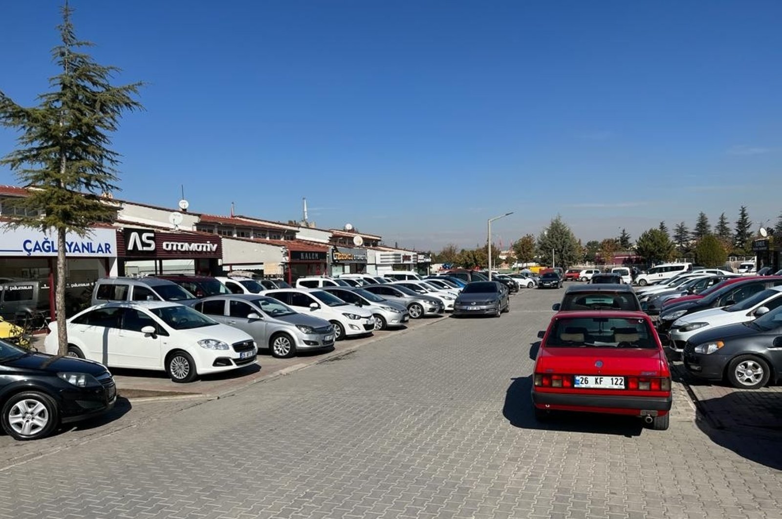 Penjualan mobil Turki melonjak hampir 15% di bulan Oktober