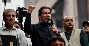 Pakistan's former PM Imran Khan (C) addresses an anti-government rally, Gujranwala, Pakistan, Nov. 1, 2022. (AFP Photo)