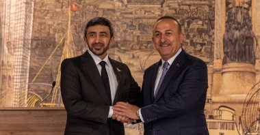 Foreign Minister Mevlüt Çavuşoğlu and United Arab Emirates Foreign Minister Sheikh Abdullah bin Zayed Al Nahyan pose after a news conference in Istanbul, Türkiye, May 27, 2022. (Reuters Photo)