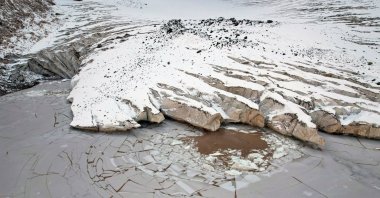 Cracks and fragmentation can be seen due to global warming on the glaciers of Cilo Mountains in Hakkari, Türkiye. (AA Photo)