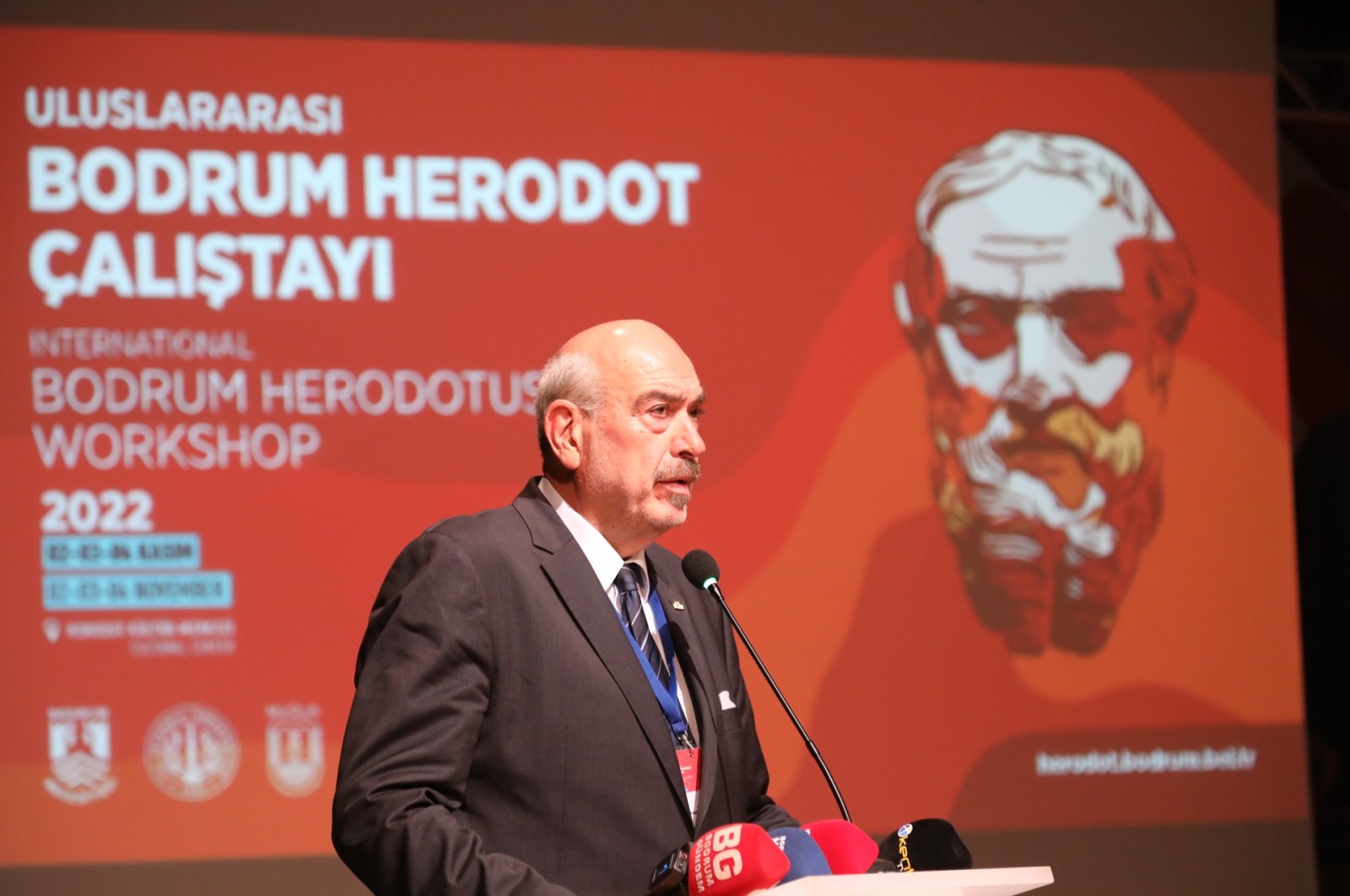 Ancient History lecturer Hamdi Sayar of Istanbul University&#039;s Faculty of Letters, Department of History speaks at the opening of the Herodotus Workshop, Bodrum, Muğla, Türkiye, Oct. 3, 2022. (AA Photo)