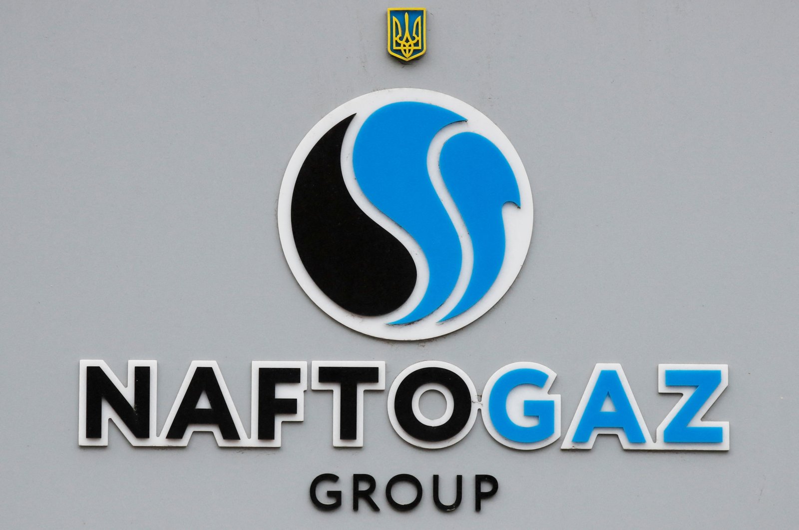 The logo of the Ukraine&#039;s state energy company Naftogaz is seen outside the company&#039;s headquarters in central Kyiv, Ukraine, Oct. 18, 2021.  (Reuters Photo)