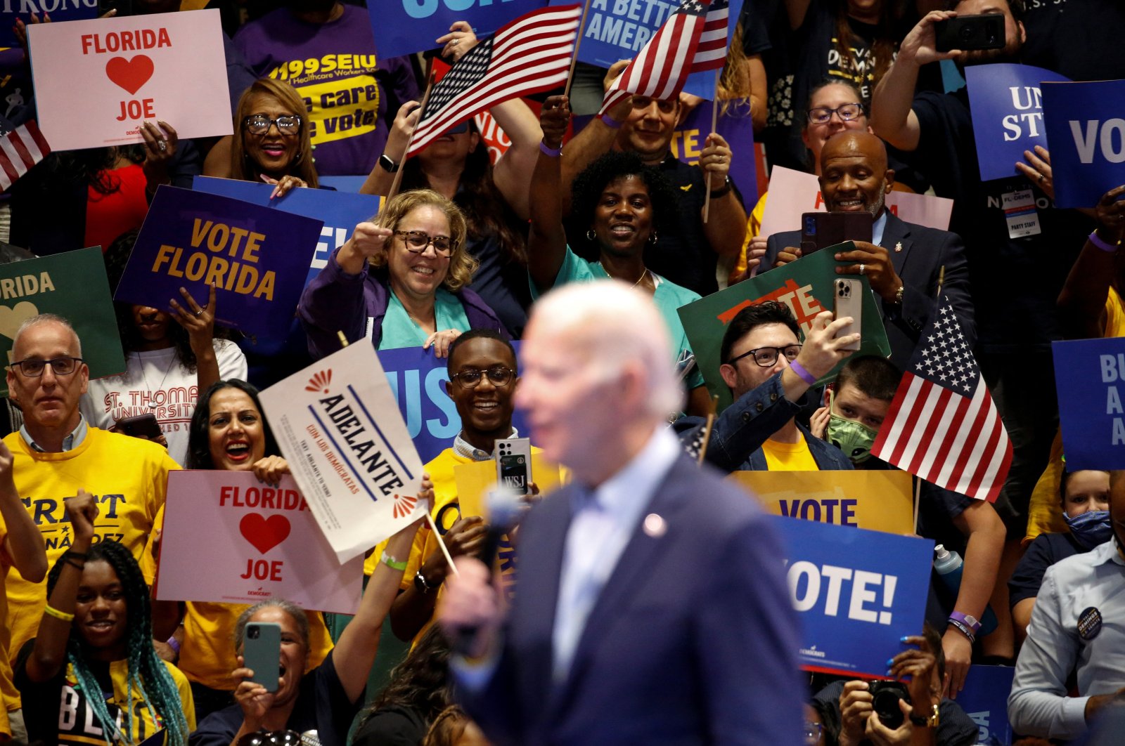 People react as U.S. President Joe Biden takes the stage during a campaign rally in Florida, U.S., Nov. 1, 2022. (Reuters Photo)