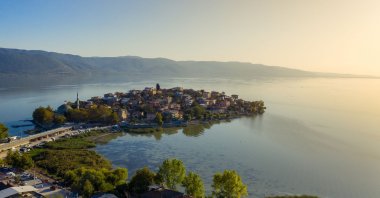 An aerial view of Lake Uluabat and Gölyazı, in Bursa, Türkiye. (Shutterstock Photo)