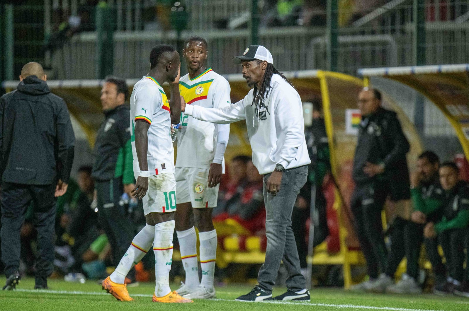 Afrika hanya menurunkan pelatih lokal di Piala Dunia