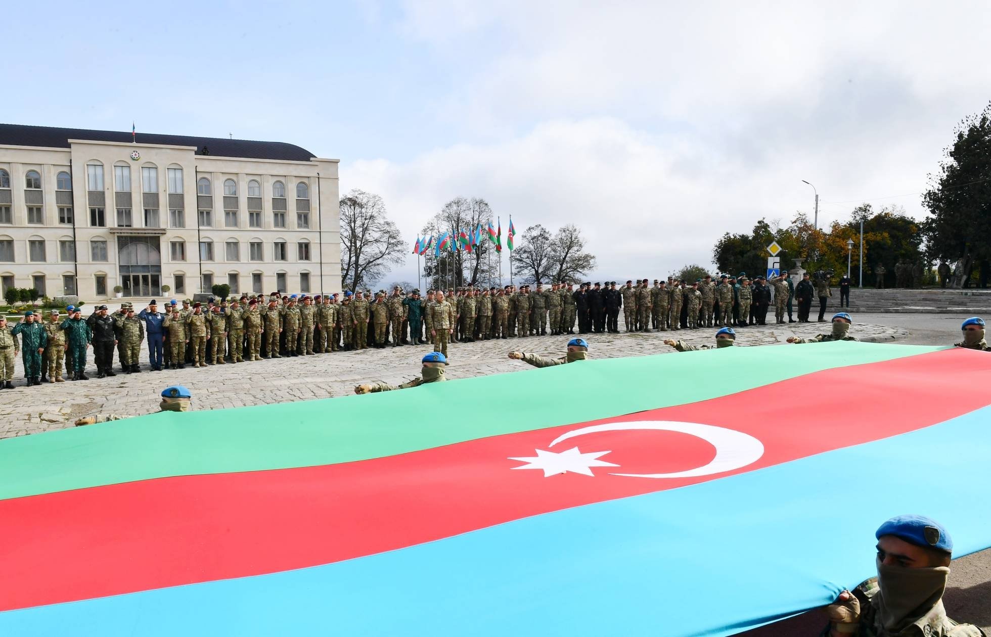 write a topic victory day of azerbaijan