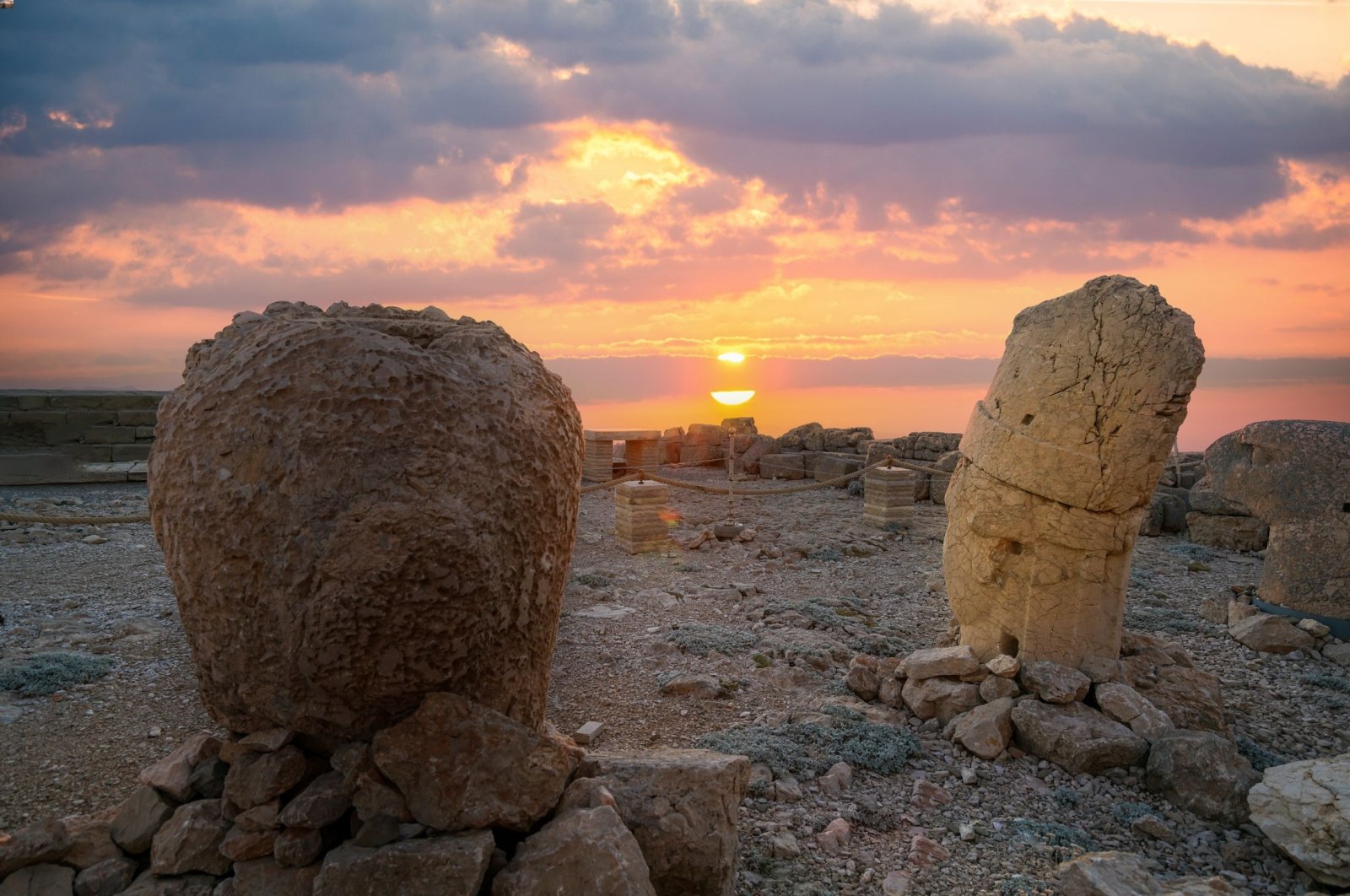 Di antara para dewa, manusia: Gunung Nemrut masih tempat paling mempesona untuk melihat matahari terbit