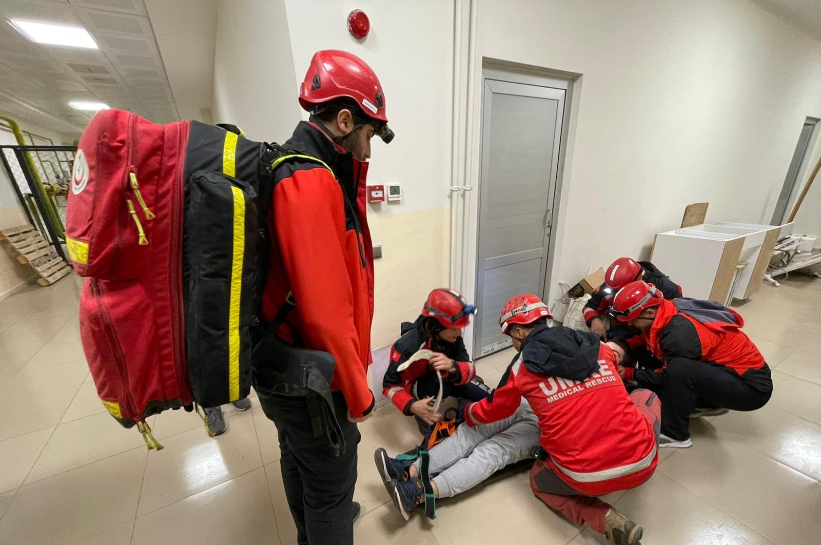 Jatuhkan, tutupi, tahan: AFAD menyelenggarakan latihan gempa di Türkiye
