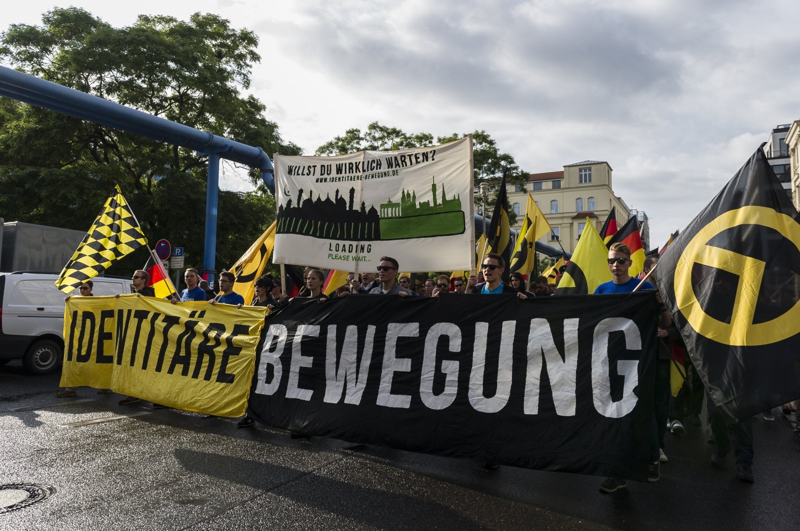 Protesters from the far-right movement Generation Identitaire take part in a demonstration against migrants, Berlin, Germany, June 17, 2016. (Getty Photo)