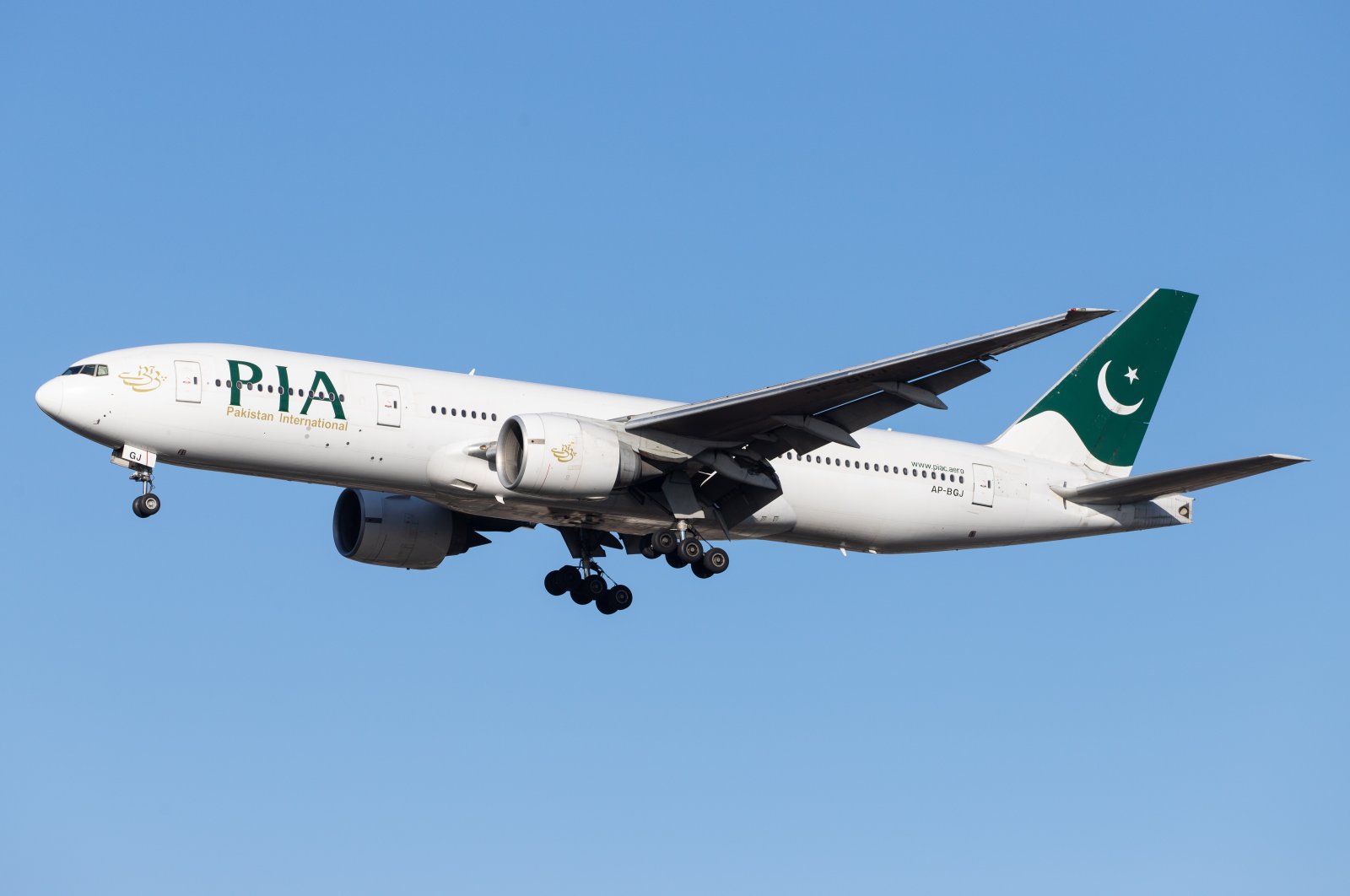 A flight of Pakistan International Airlines (PIA) approaches London Heathrow Airport, London, U.K., Feb. 10, 2020. (Shutterstock Photo)