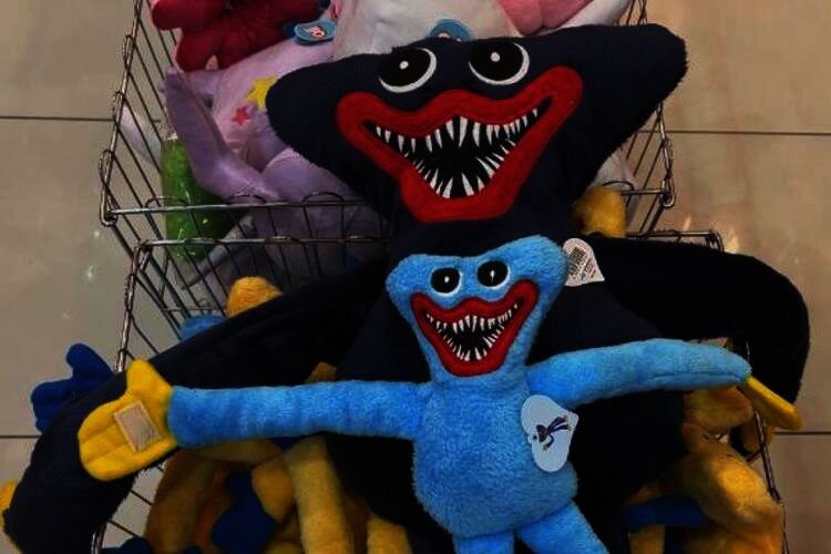 The long-armed scary toy &quot;Huggy Wuggy&quot; has been recalled by Turkish regulators in Türkiye&#039;s markets. (DHA photo)