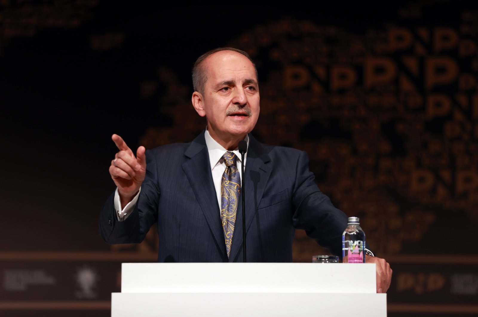AK Party Deputy Chair Numan Kurtulmuş speaks at Politics and New Paradigms Forum in Istanbul, Türkiye, Nov. 4, 2022. (AA Photo)