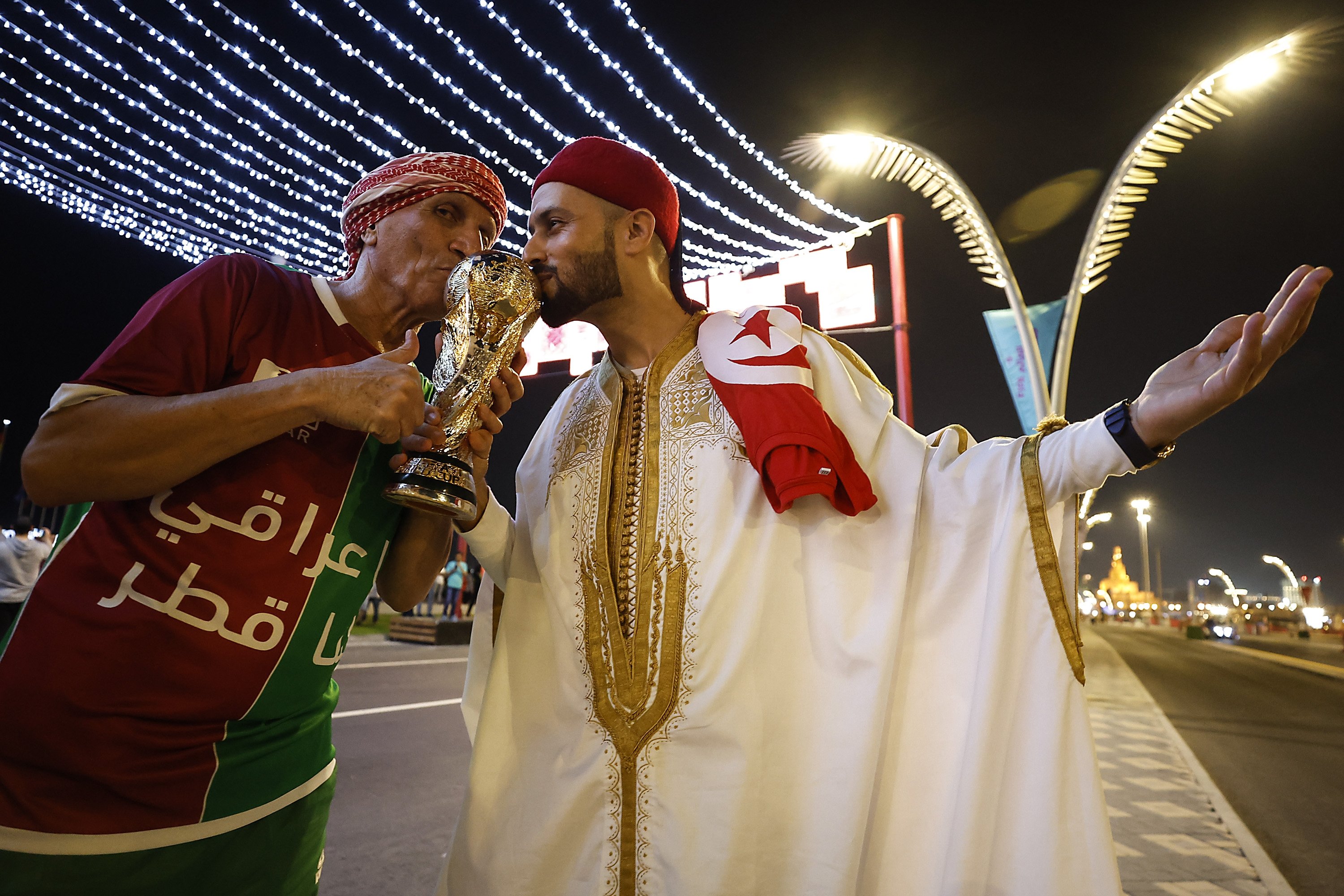 Fans baffled as World Cup trophy is delivered to Qatar final in