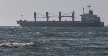 Panama-flagged bulk carrier Ikaria Angel leaves the port in Chernomorsk with wheat for Ethiopia after grain exports resumed, amid Russia's attack on Ukraine, Sept. 17, 2022. (Reuters Photo)