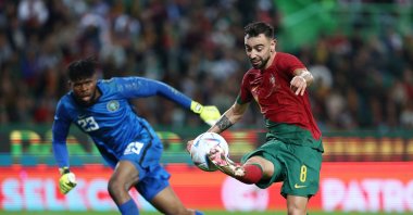 Portugal's Bruno Fernandes in action with Nigeria's Francis Uzoho in International Friendly match between Portugal and Nigeria at Jose Alvalade Stadium, Lisbon, Portugal, Nov. 17, 2022. (Reuters Photo)