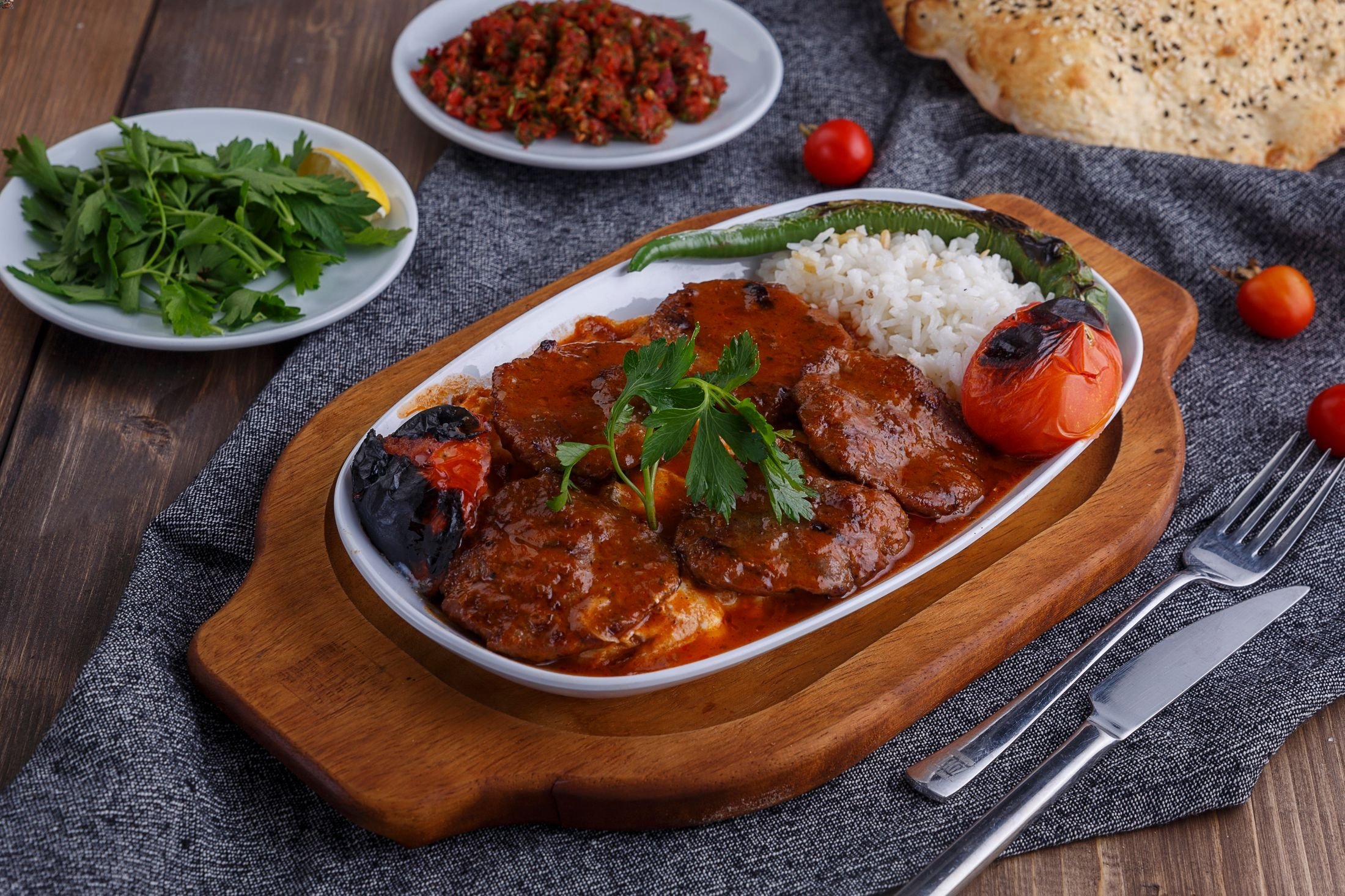 Iskender kebab is one of the staple traditional dishes of Bursa, Türkiye. (Shutterstock Photo)