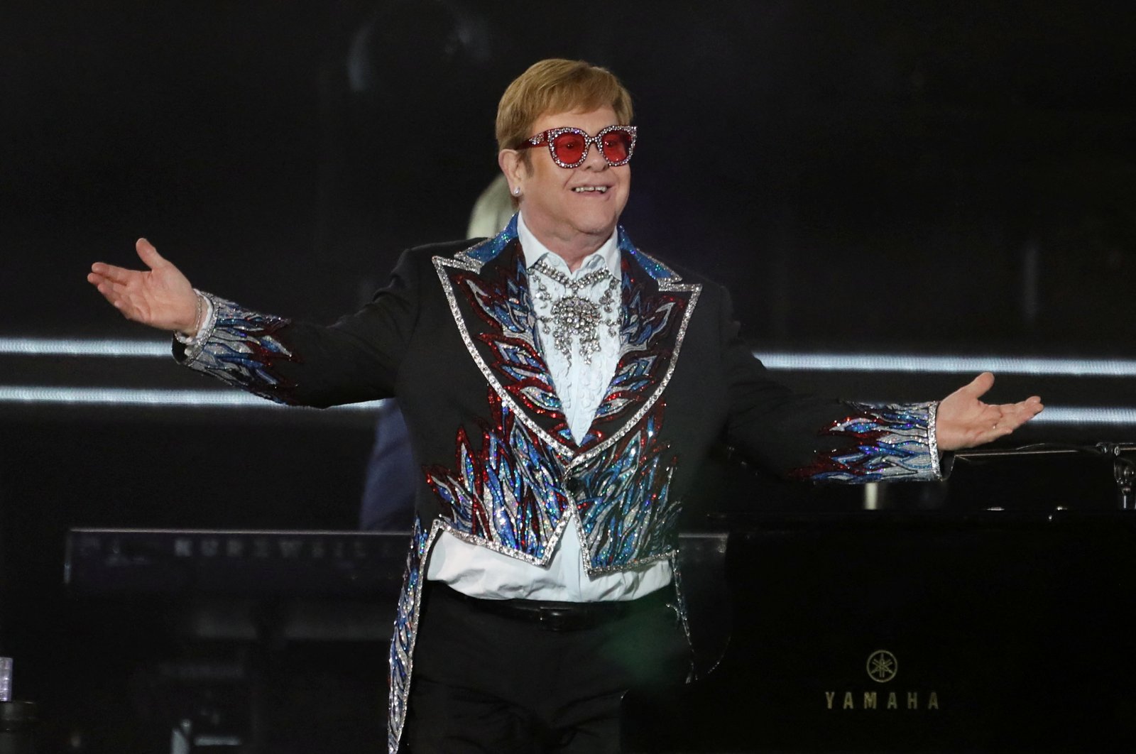 Elton John performs &quot;Bennie and the Jets&quot; as he wraps up the U.S. leg of his &quot;Yellow Brick Road&quot; tour at Dodger Stadium in Los Angeles, California, U.S. Nov. 20, 2022. (Reuters Photo)