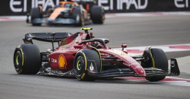 Spanish Formula One driver Carlos Sainz of Scuderia Ferrari in action during the Formula One Abu Dhabi Grand Prix at Yas Marina Circuit, Abu Dhabi, United Arab Emirates, Nov. 20, 2022. (EPA Photo)