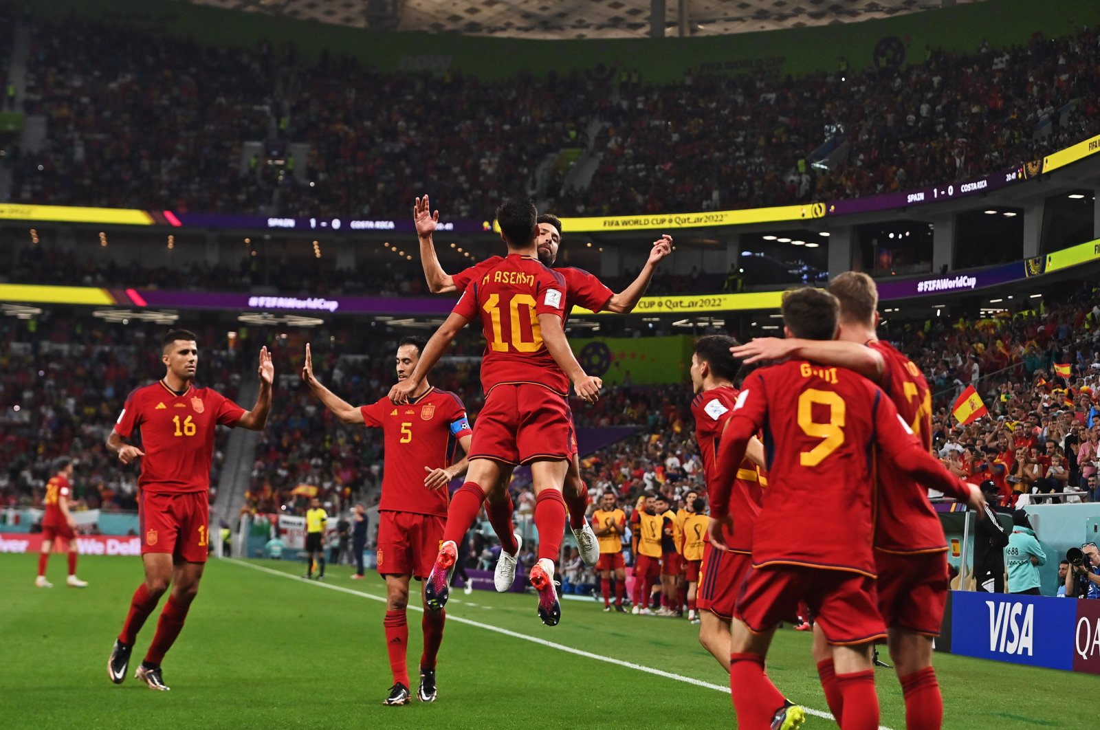 Spanyol bergabung dengan klub Piala Dunia 100 dengan kemenangan 7-0 atas Kosta Rika