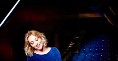 Spanish pianist Judith Jauregui is seen during a performance. (Photo courtesy of Türkiye Tourism Promotion and Development Agency)