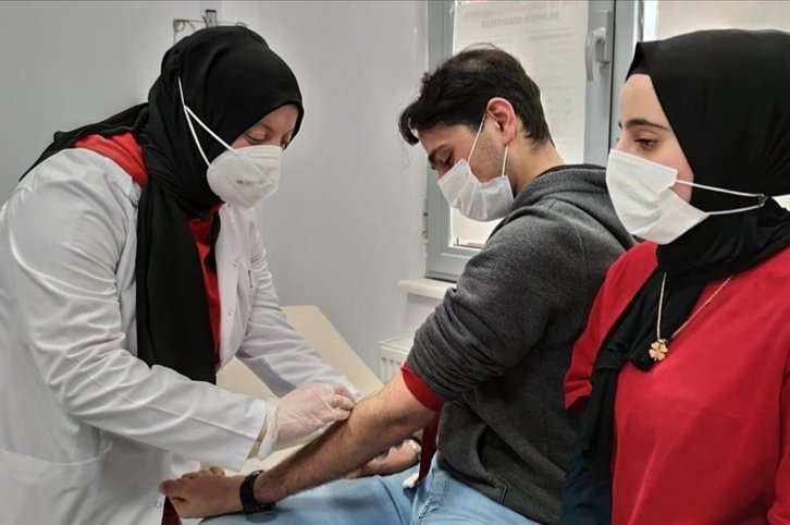 Peningkatan pemeriksaan membantu mengobati atrofi otot tulang belakang di Türkiye