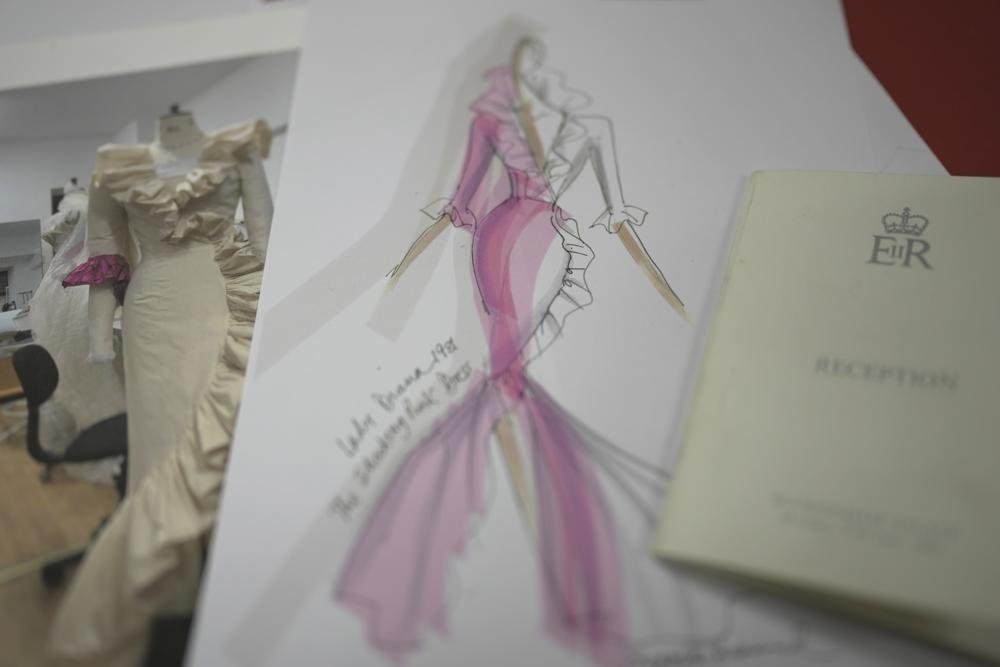 dress design sketch by ACelestialBeing on DeviantArt