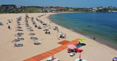 A view of the Blue Flag Bağırganlı Beach in Kocaeli, northwestern Türkiye, July 1, 2021. (AA Photo)