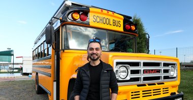 Kadir Mert turns a school bus in to a caravan in Samsun, Türkiye, Nov. 28, 2022. (AA Photo)