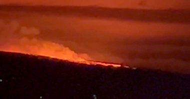 A general view of Hawaii&#039;s Mauna Loa volcano, in Kailua-Kona, Hawaii, U.S., Nov. 28, 2022 in this screen grab taken from a social media video. (kelly/ @MAGAHAWAII/via Reuters)