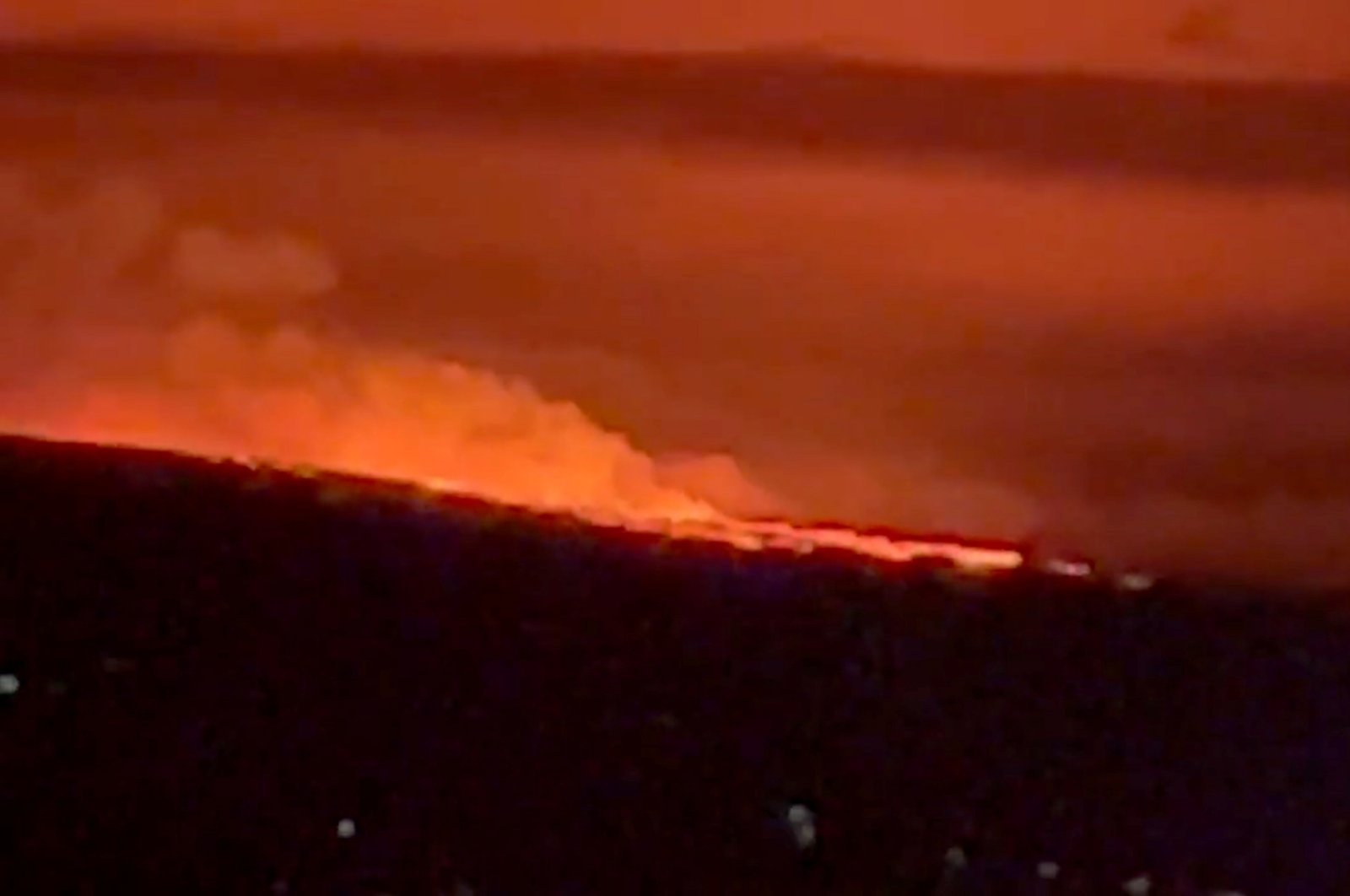 Gunung berapi Mauna Loa di Hawaii meletus untuk pertama kalinya dalam 40 tahun