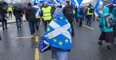 Members of the All Under One Banner (AUOB) group march through the streets of Glasgow to the HQ of BBC Scotland, demanding Independence for Scotland, Glasgow, Britain, Nov. 26, 2022. (EPA Photo)