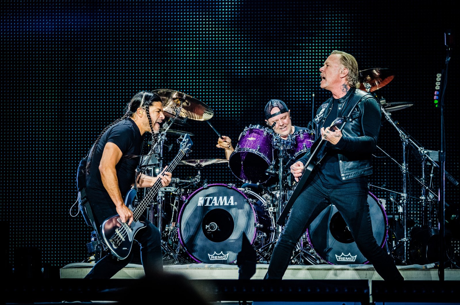 Hail the kings: Metallica membuat comeback dengan album studio ke-12