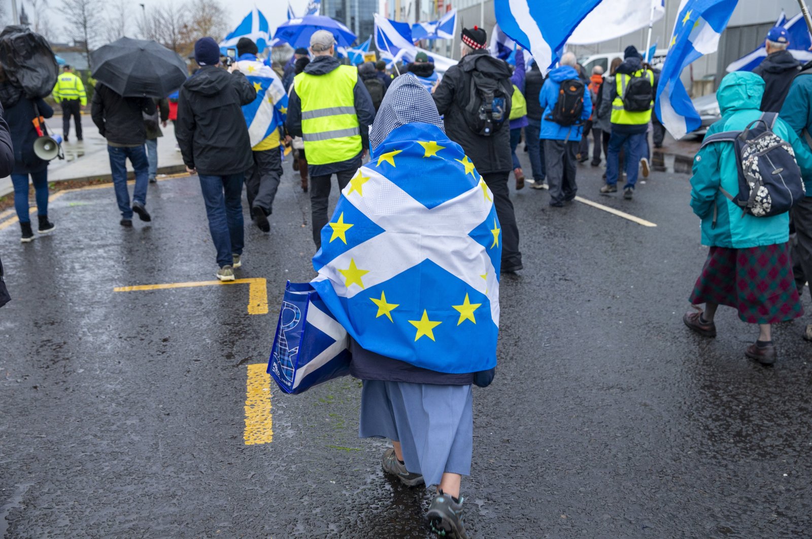 Members of the All Under One Banner (AUOB) group march through the streets of Glasgow to the HQ of BBC Scotland, demanding Independence for Scotland, Glasgow, Britain, Nov. 26, 2022. (EPA Photo)