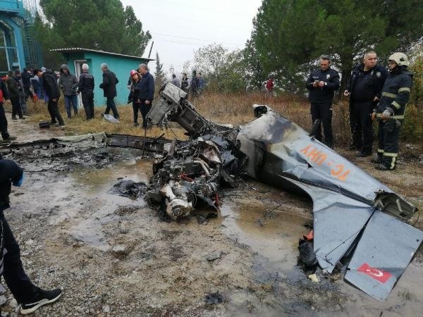 A view of the wreckage of the airplane, in Bursa, northwestern Türkiye, Dec. 1, 2022. (DHA Photo)