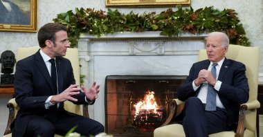 French President Emmanuel Macron speaks with U.S. President Joe Biden as they meet in the Oval Office following an official State Arrival Ceremony at the White House in Washington, U.S., Dec. 1, 2022. (REUTERS Photo)