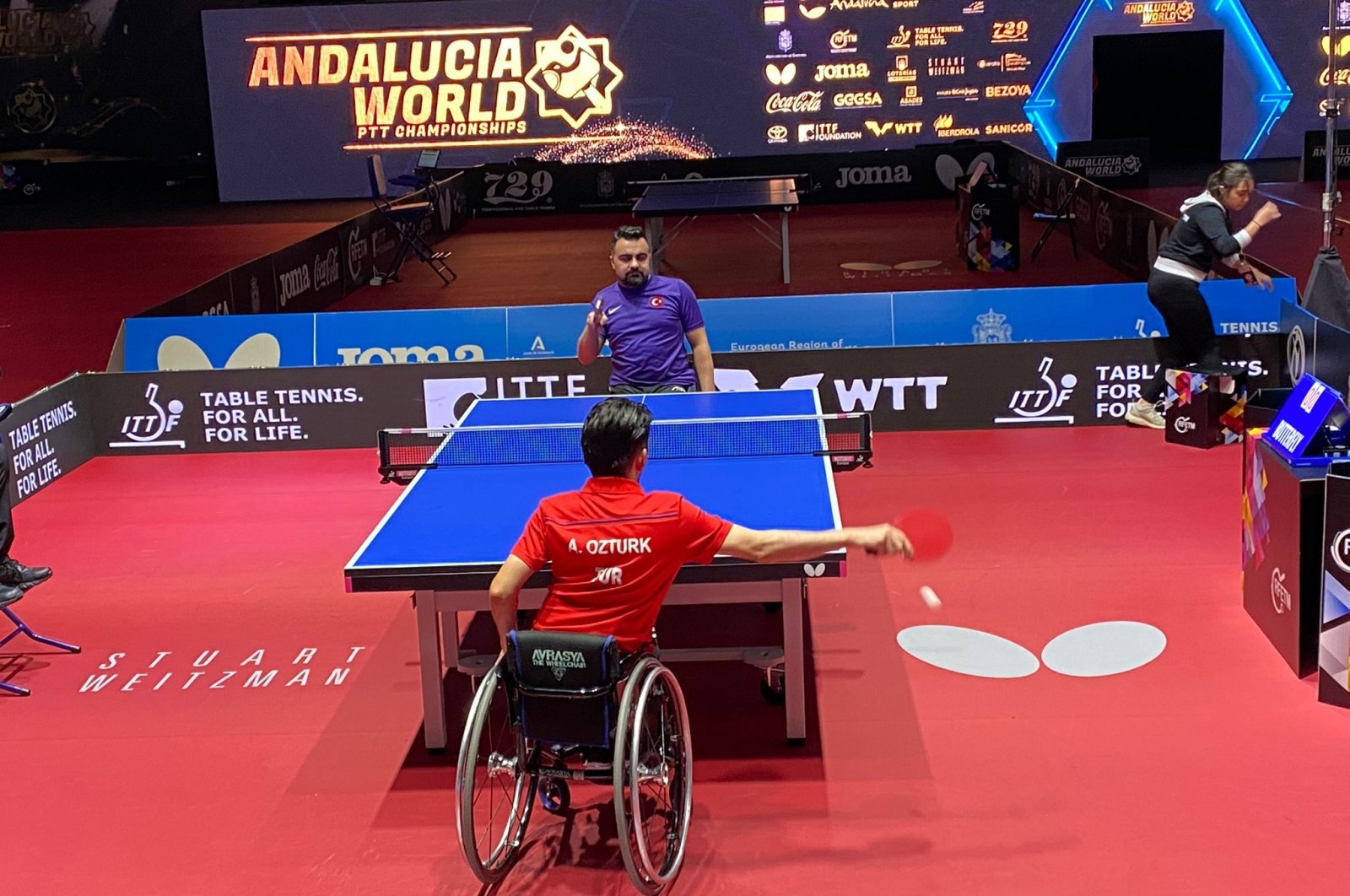 National athletes Nesim Turan and Abdullah Öztürk meet in the quarterfinals of the Para Table Tennis World Championship held Nov. 6-12, 2022, in Granada. (AA Photo)
