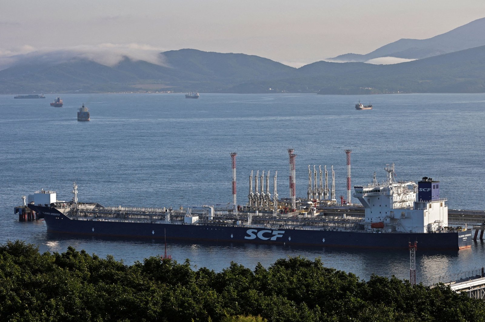 An aerial view shows the Vladimir Arsenyev tanker at the crude oil terminal Kozmino on the shore of Nakhodka Bay near the port city of Nakhodka, Russia, Aug. 12, 2022. (Reuters Photo)