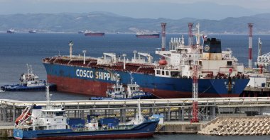 A tanker gets moored at the crude oil terminal Kozmino on the shore of Nakhodka Bay near the port city of Nakhodka, Russia June 13, 2022. (Reuters Photo)