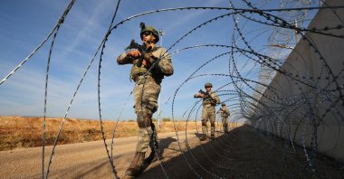 Turkish soldiers protect the southern border with Syria, Gaziantep, Dec. 2, 2022. (AA Photo)