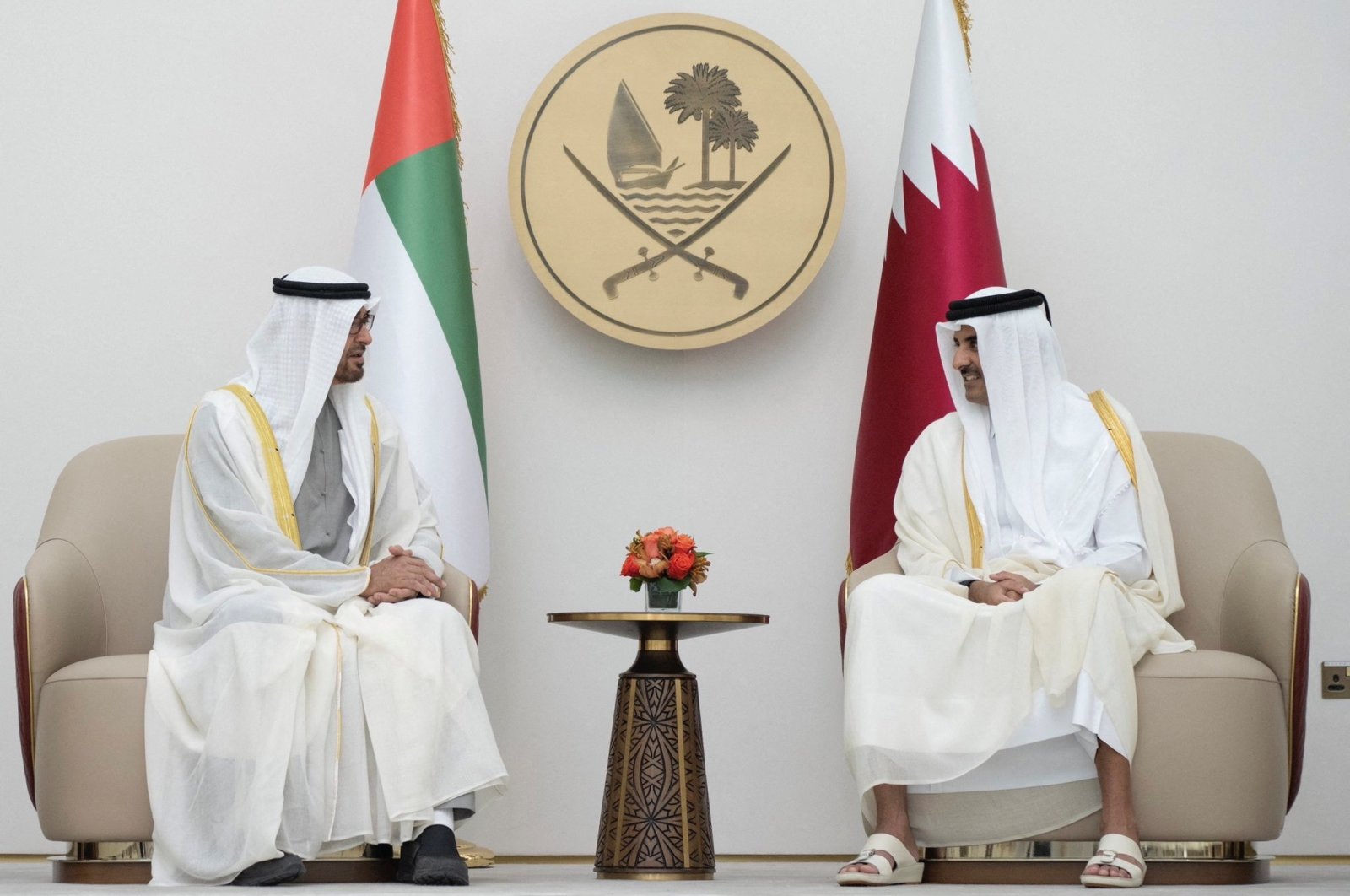 Qatar&#039;s Emir, Sheikh Tamim bin Hamad Al Thani (R) meets with UAE President Sheikh Mohamed bin Zayed Al Nahyan, Doha, Qatar, Dec. 5, 2022. (Reuters Photo)