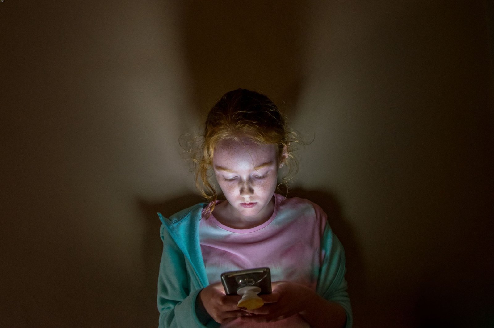 Families with poor communication skills leave children more exposed to more cyberbullying. (Getty Images Photo)