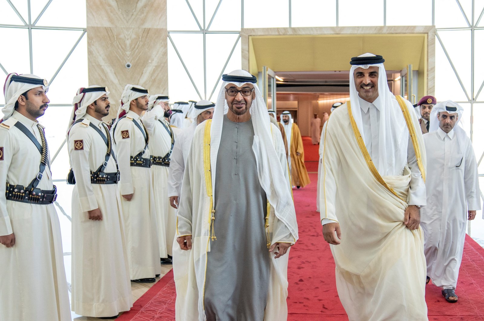 Qatar&#039;s Emir Sheikh Tamim bin Hamad al-Thani receives President of the United Arab Emirates Sheikh Mohamed bin Zayed Al Nahyan in Doha, Qatar Dec. 5, 2022. (Amiri Diwan/Handout via Reuters) 