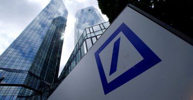 A Deutsche Bank logo is displayed on a wall at the company's headquarters in Frankfurt, Germany, June 9, 2015. (Reuters Photo)